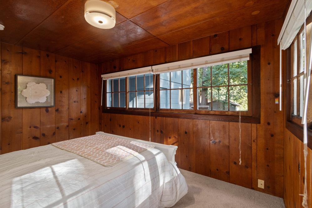 241 Redwood WAY