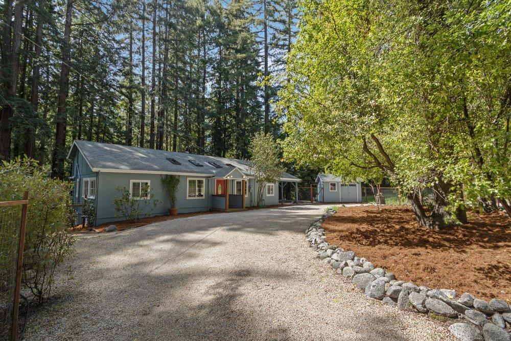 241 Redwood WAY