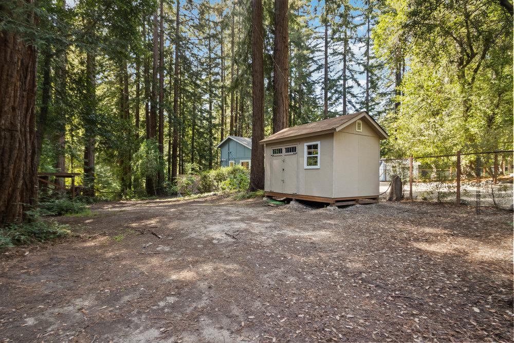 241 Redwood WAY