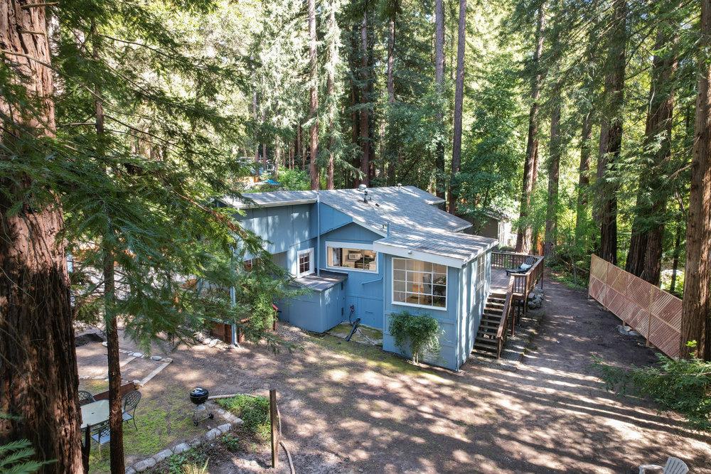 241 Redwood WAY