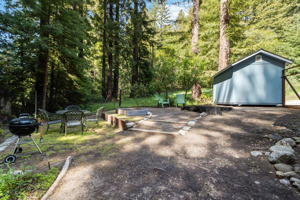 241 Redwood WAY