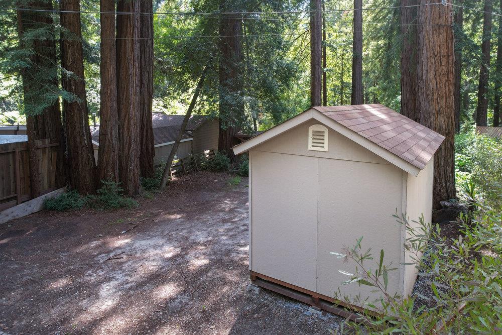 241 Redwood WAY