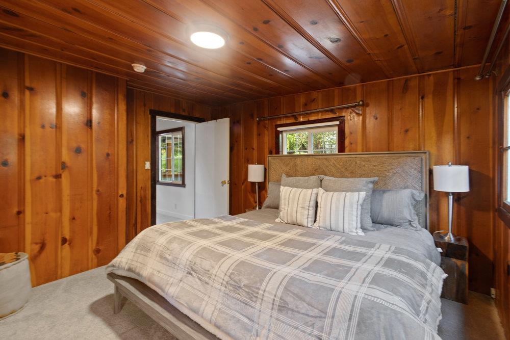 241 Redwood WAY
