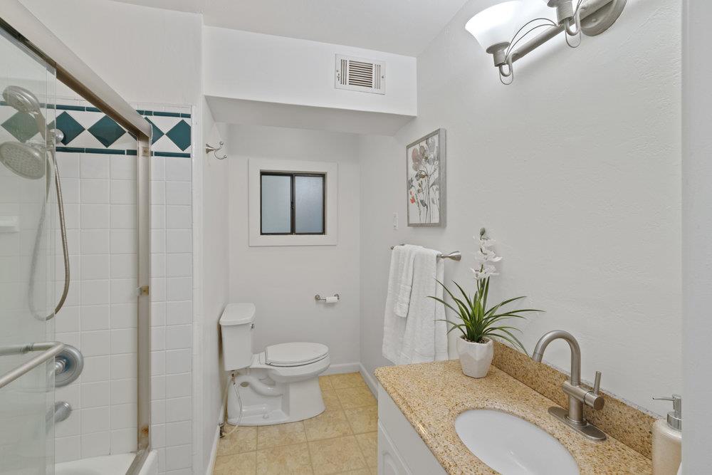 241 Redwood WAY