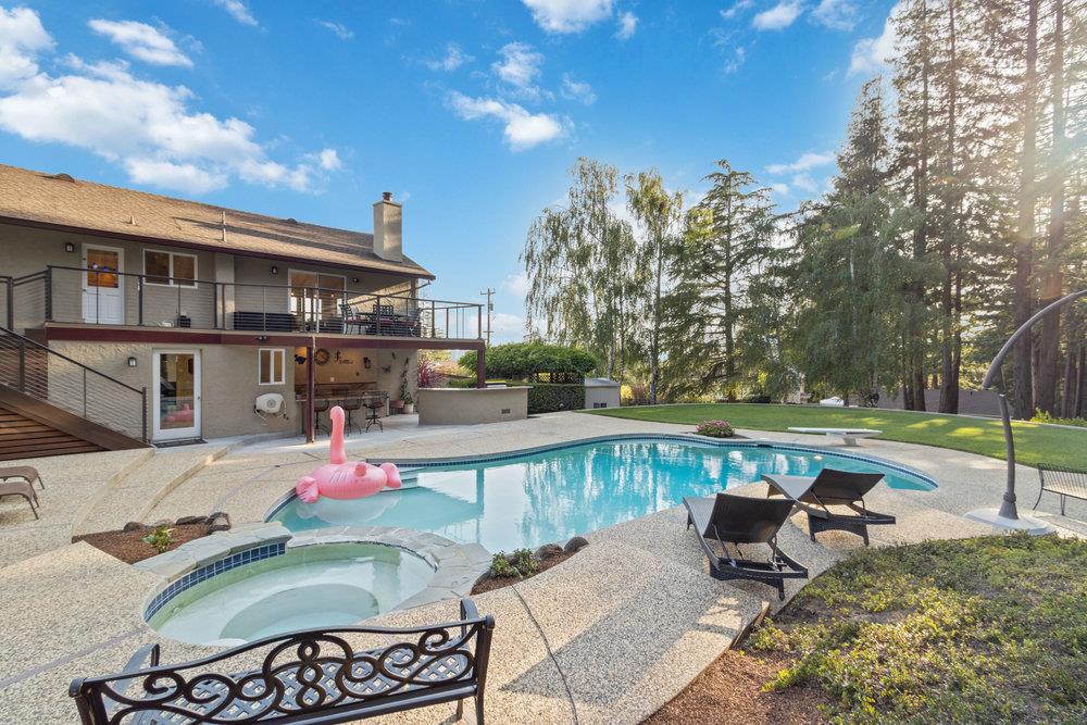 523 Charles Hill RD