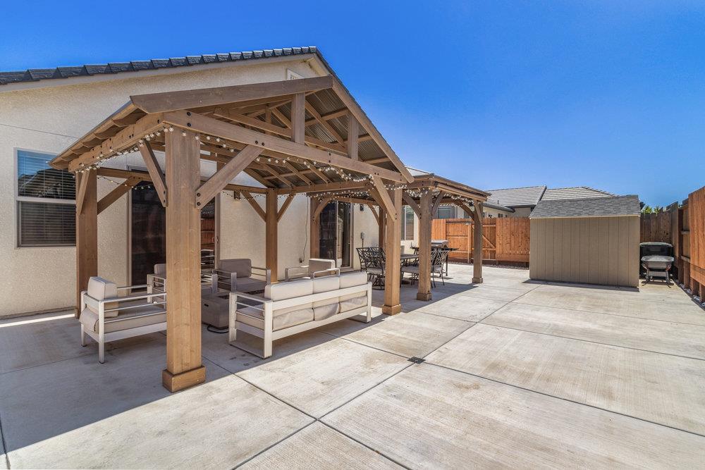 1408 Azalea CT