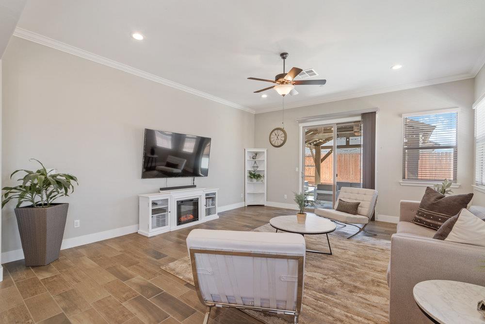 1408 Azalea CT