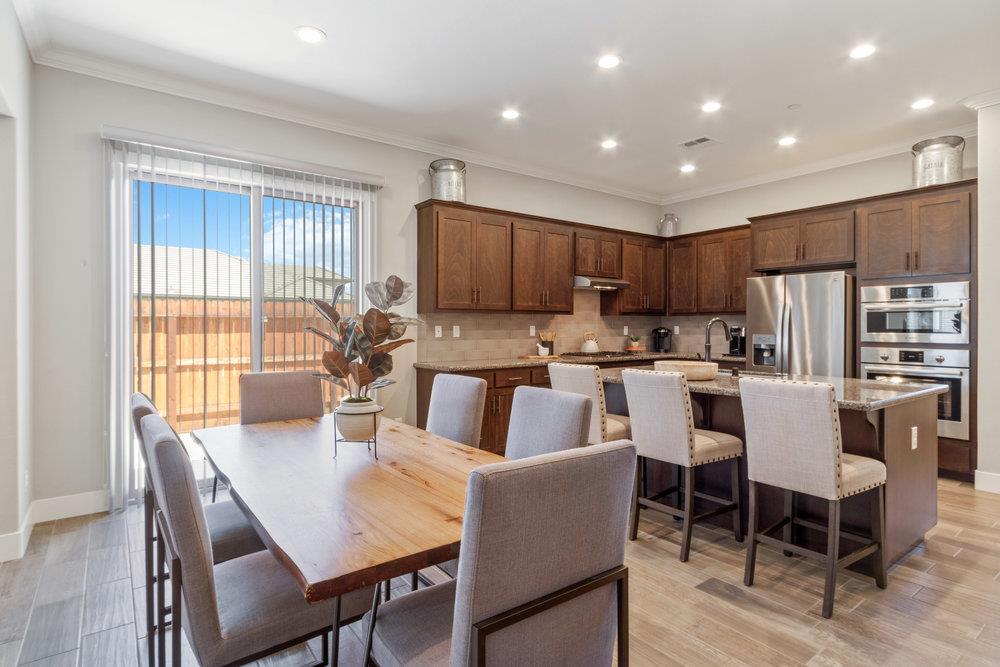 1408 Azalea CT