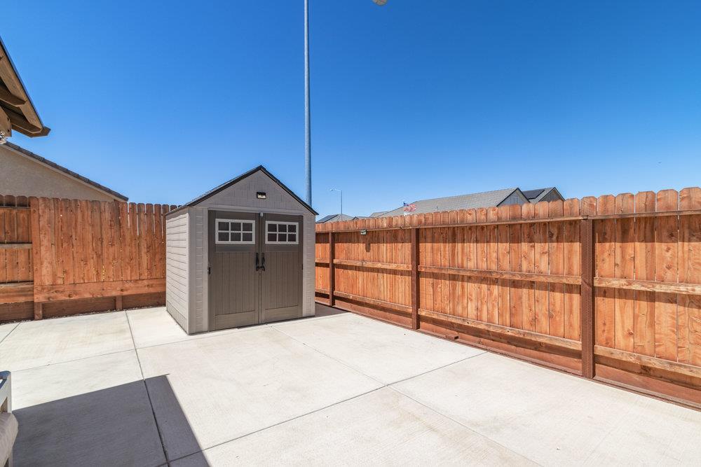 1408 Azalea CT
