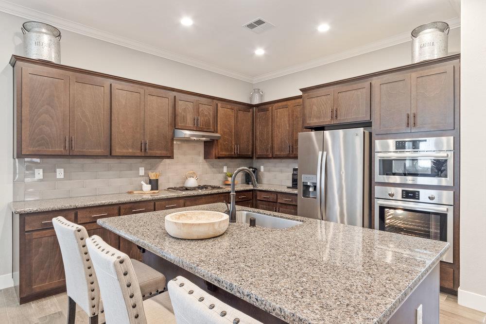 1408 Azalea CT