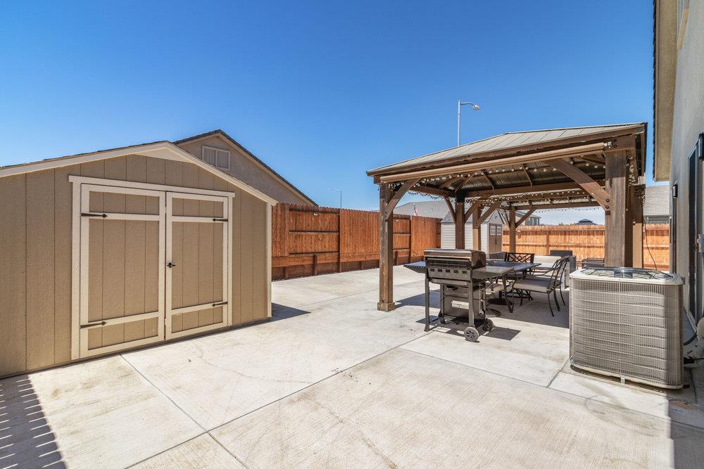 1408 Azalea CT