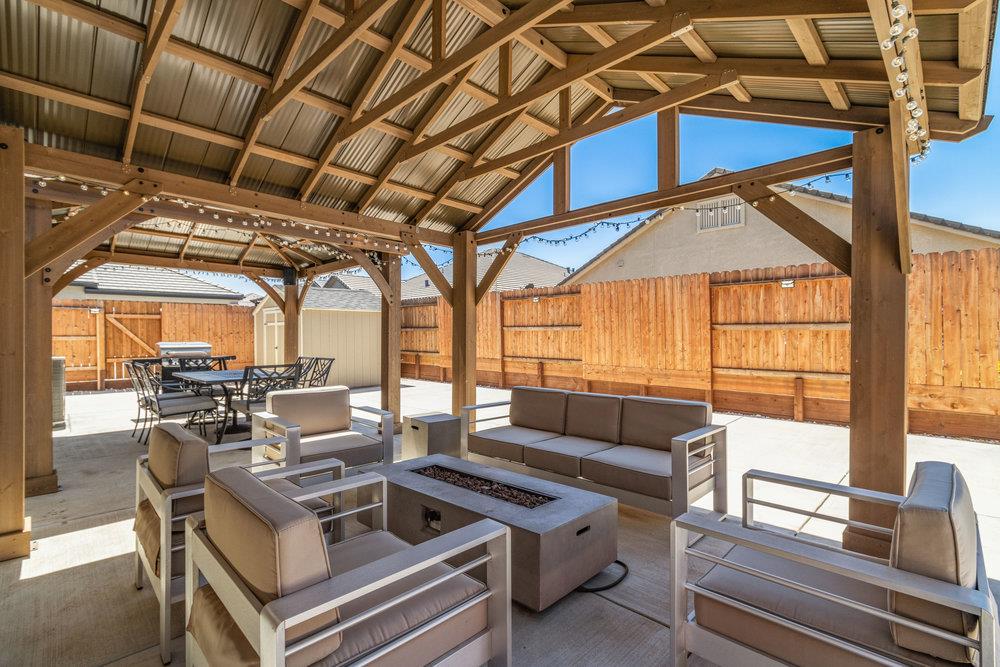 1408 Azalea CT