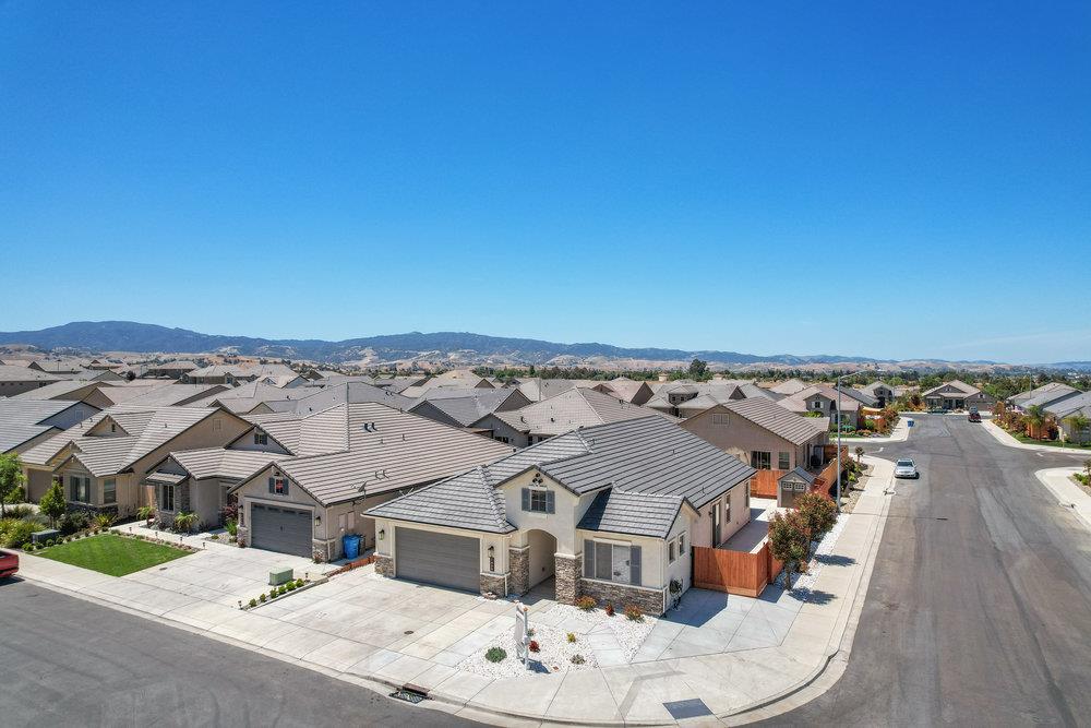 1408 Azalea CT