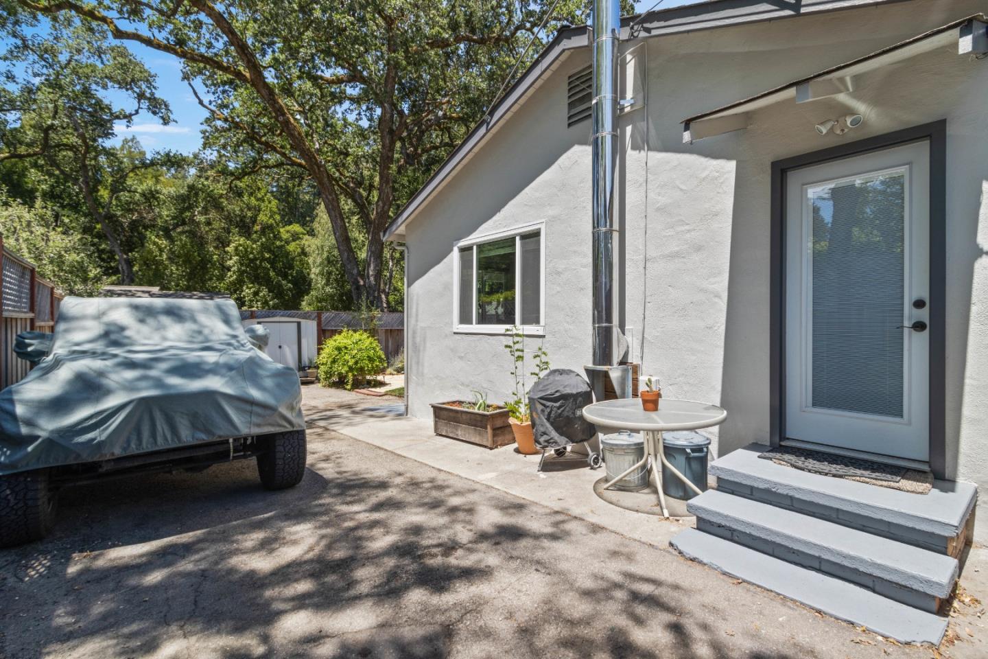 8141 Hermosa AVE