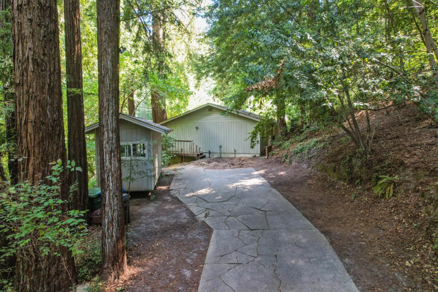 10575 E Zayante RD
