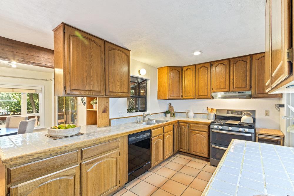 8460 Glen Arbor RD