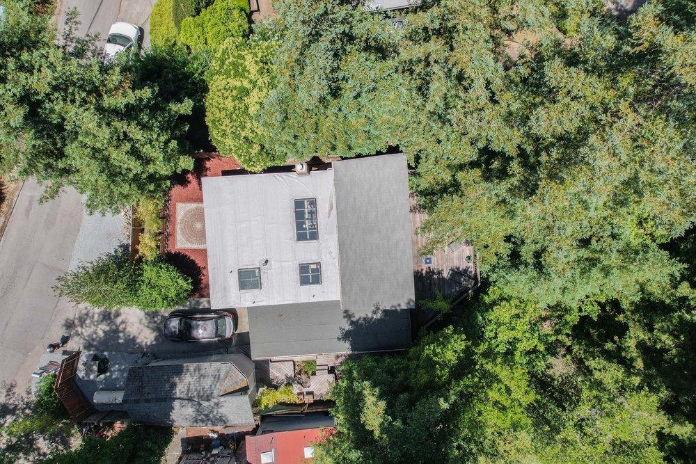 1004 Laurel AVE