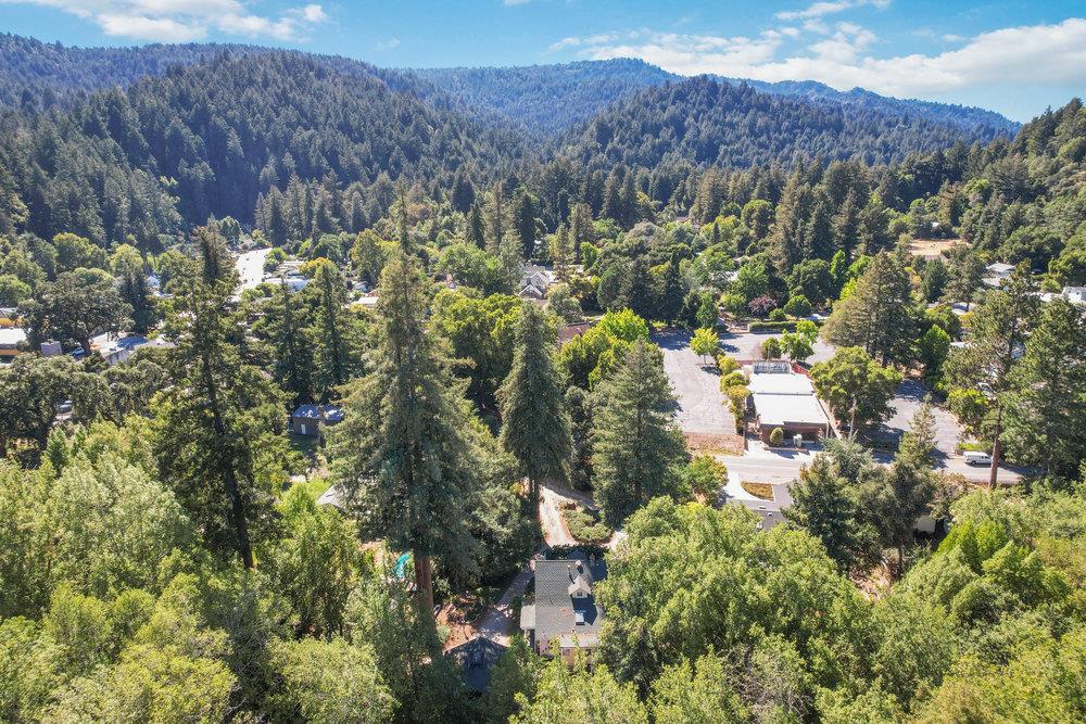 9540 Love Creek RD
