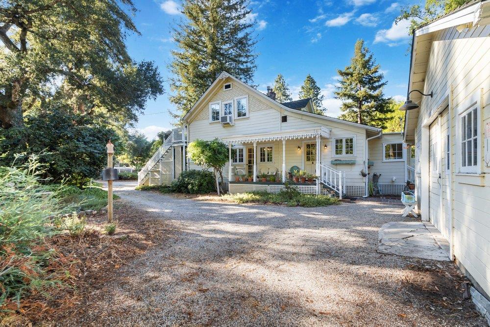 9540 Love Creek RD