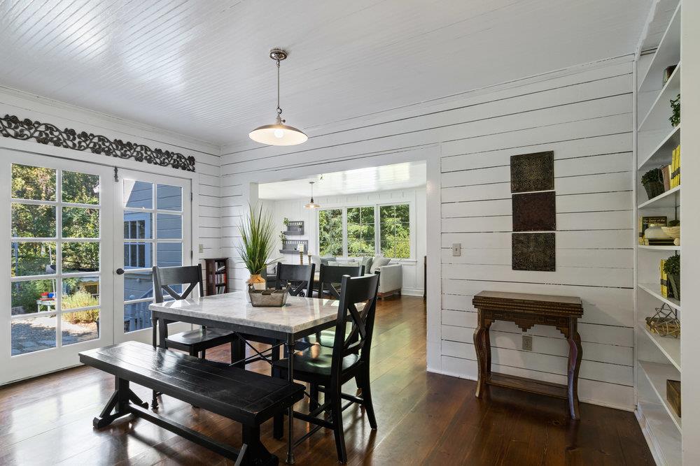 9540 Love Creek RD