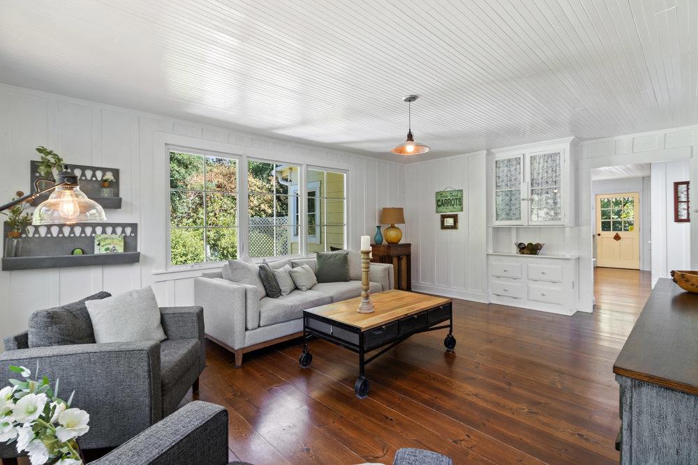 9540 Love Creek RD