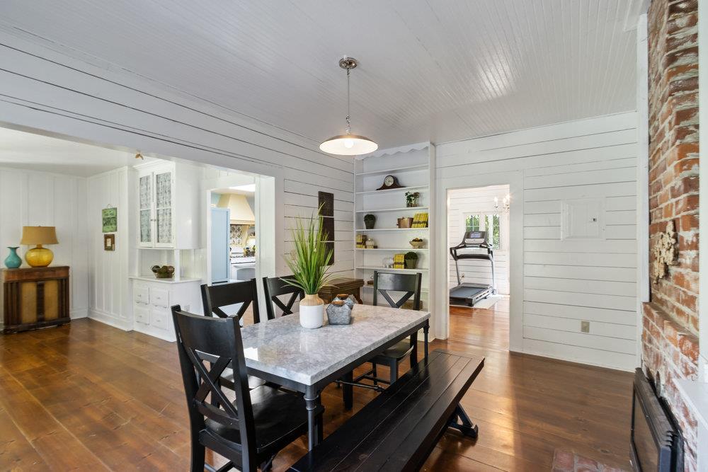 9540 Love Creek RD