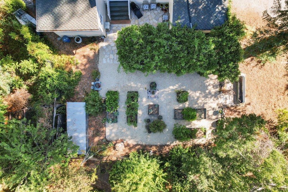 9540 Love Creek RD