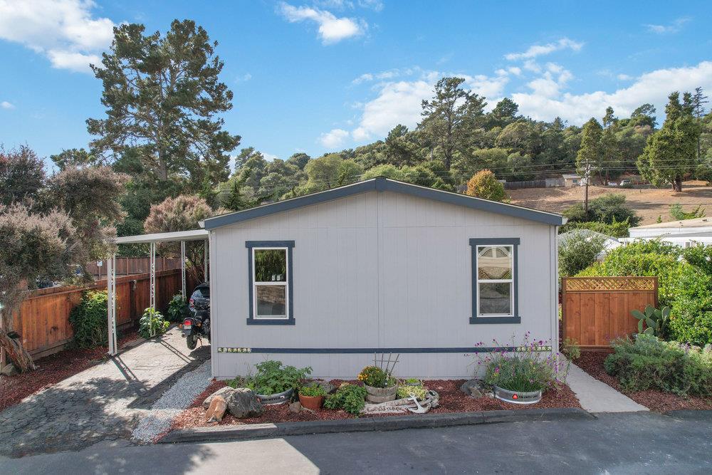4 Eugenia AVE 4