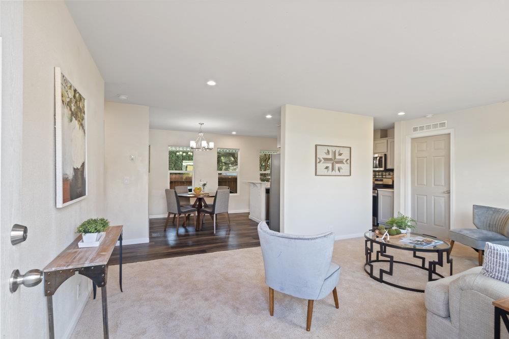 4 Eugenia AVE 4