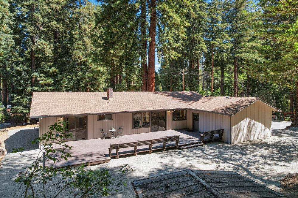 1830 Lakeside DR