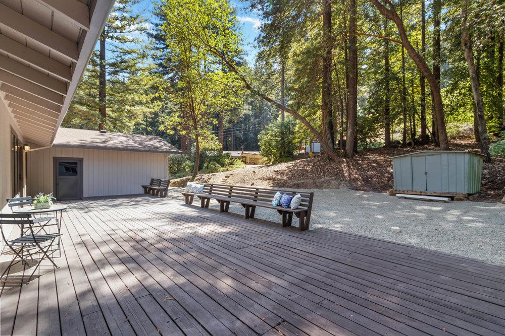 1830 Lakeside DR