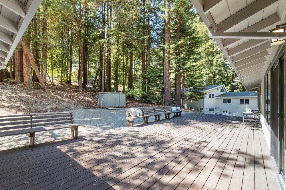 1830 Lakeside DR