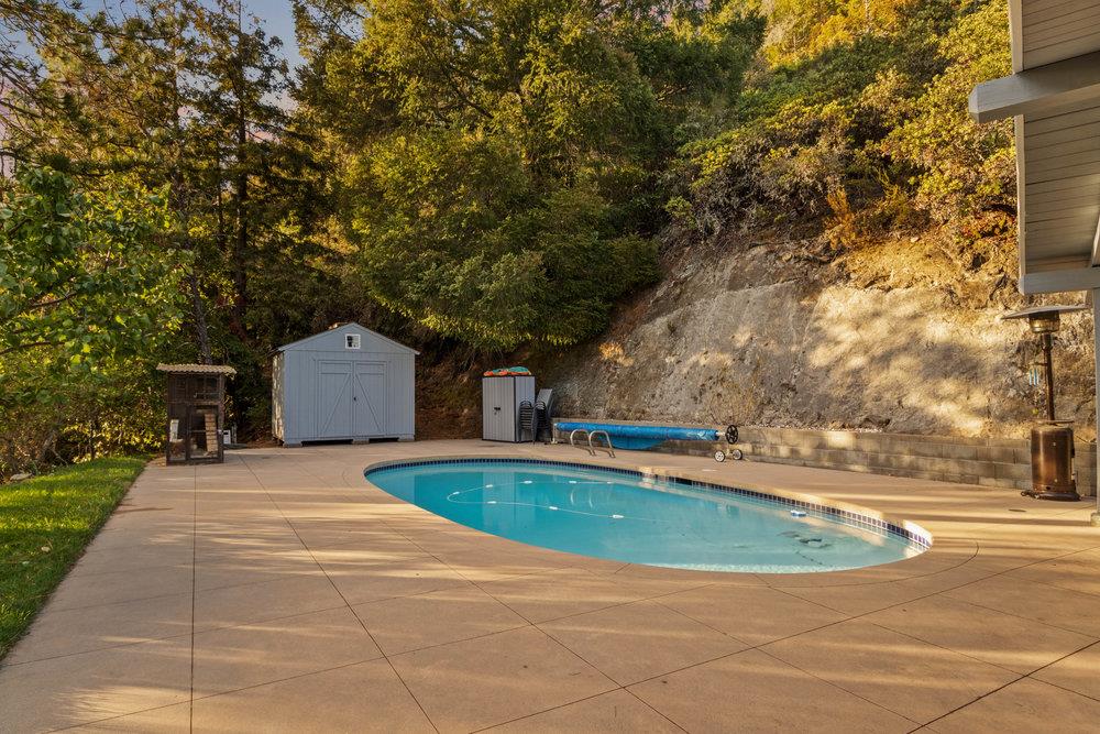 1960 Pinecrest DR