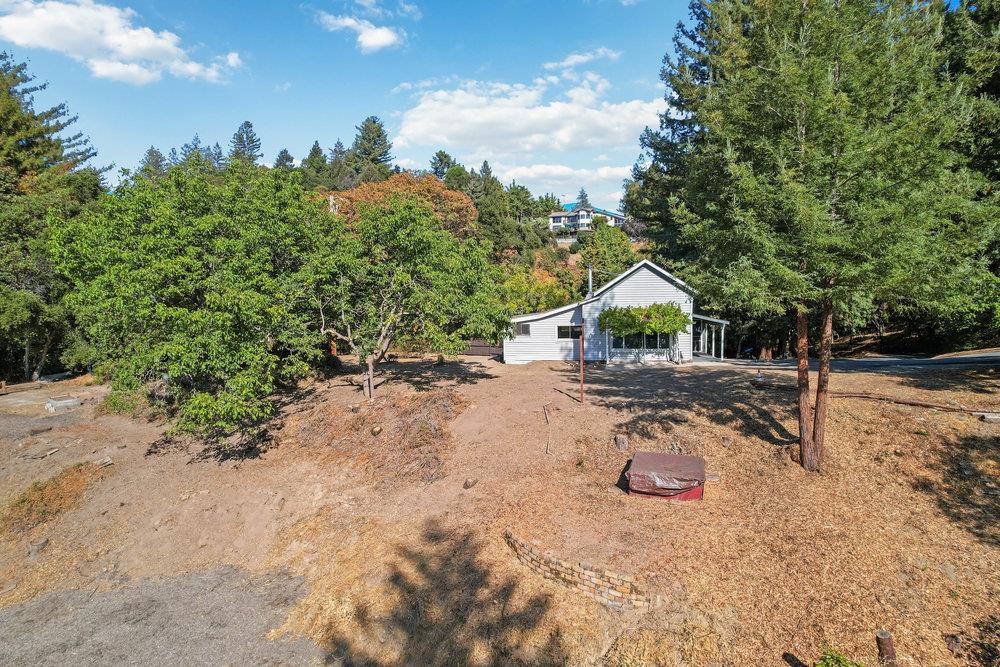21925 Bear Creek WAY