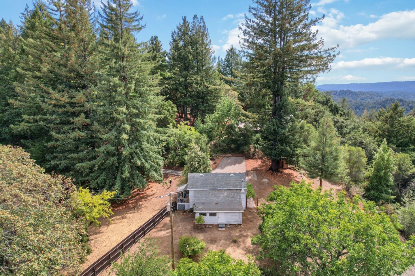 21925 Bear Creek WAY