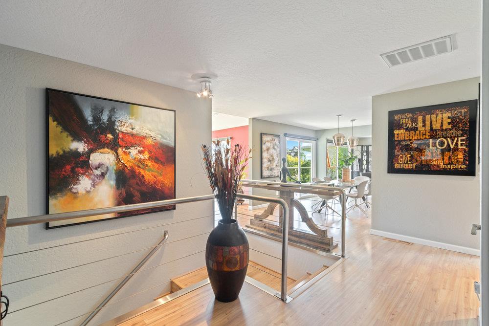 225 Esmeralda DR