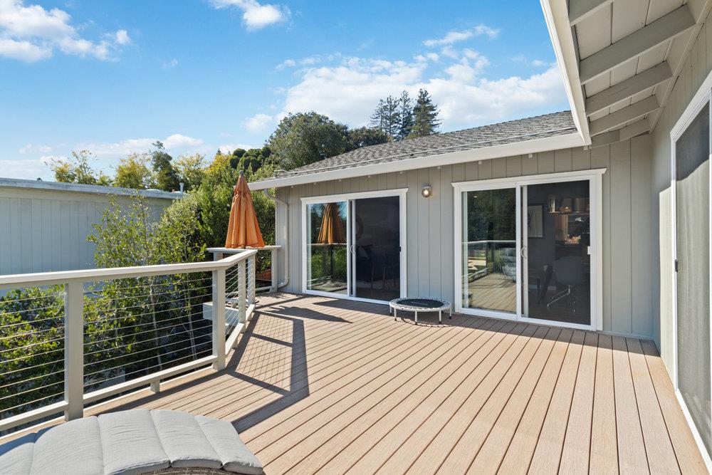 225 Esmeralda DR