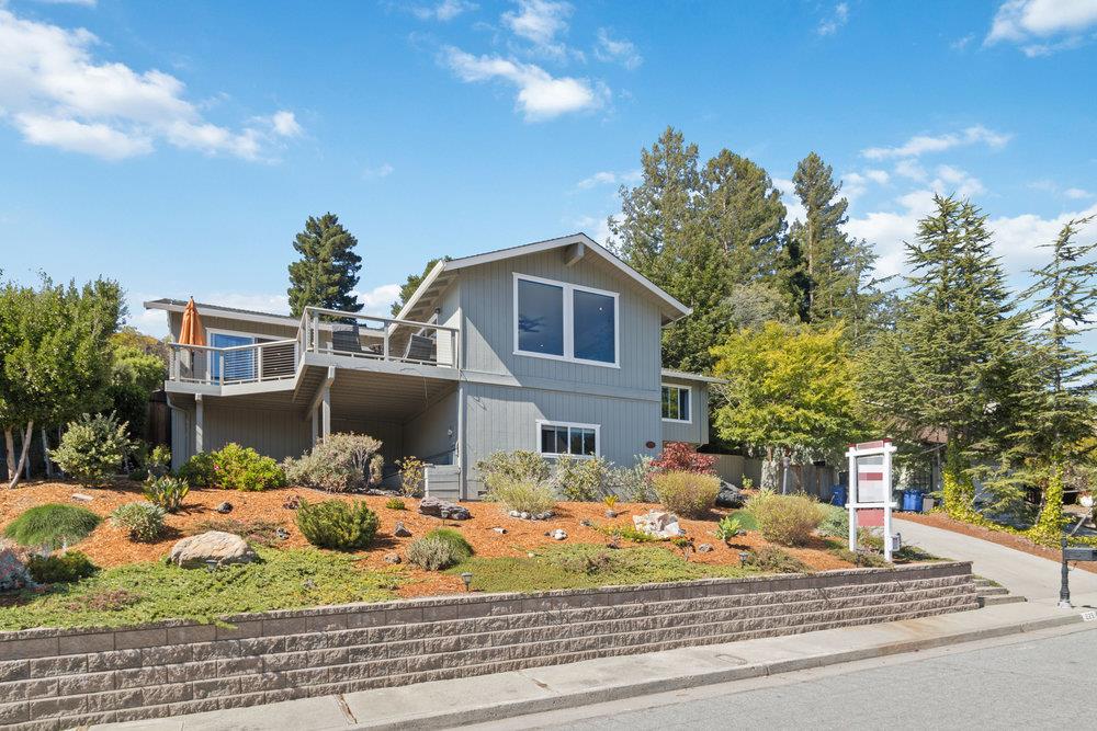 225 Esmeralda DR