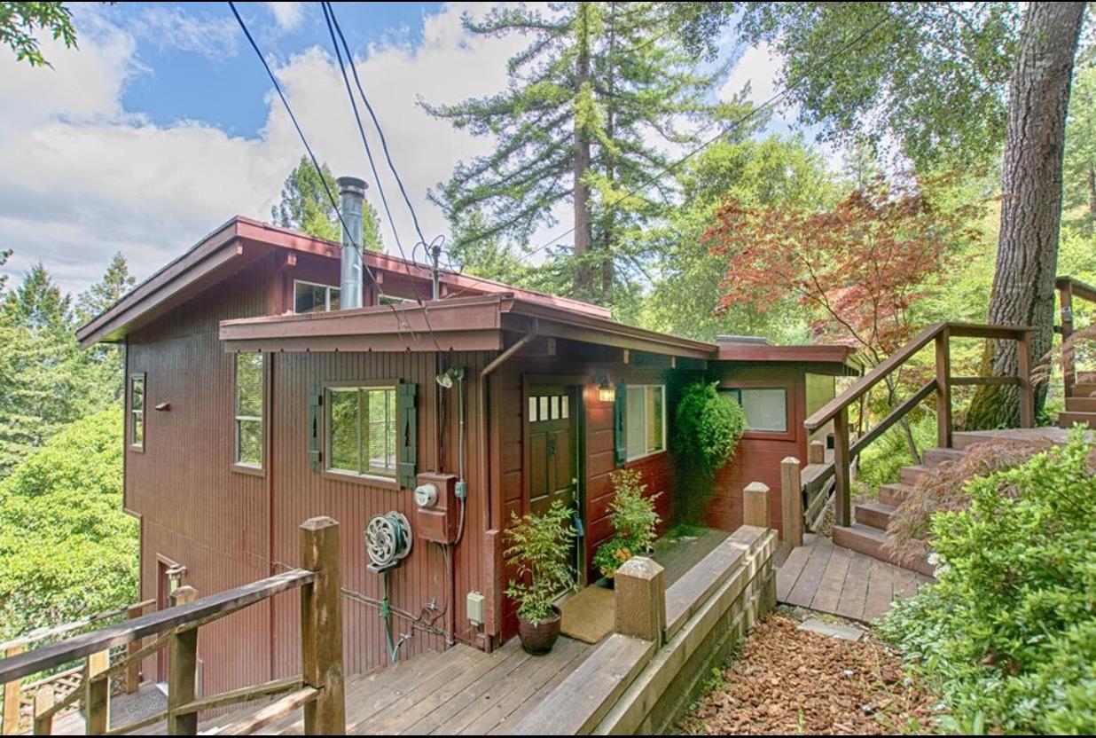 599 Blue Ridge DR