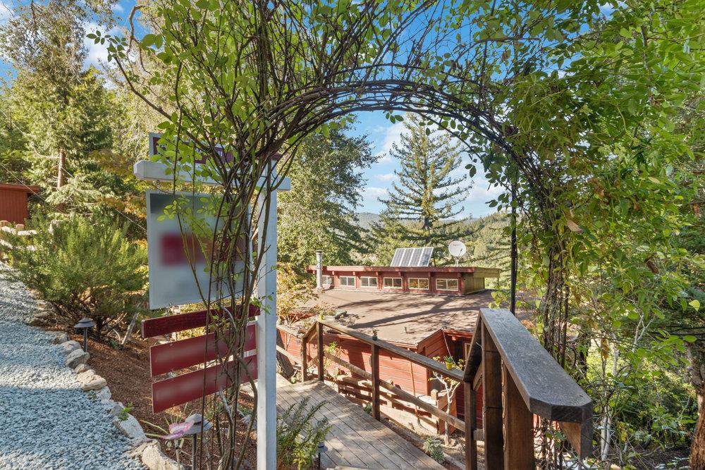 599 Blue Ridge DR