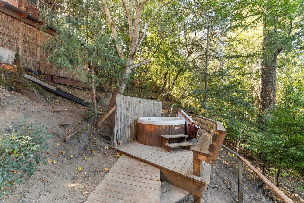 599 Blue Ridge DR