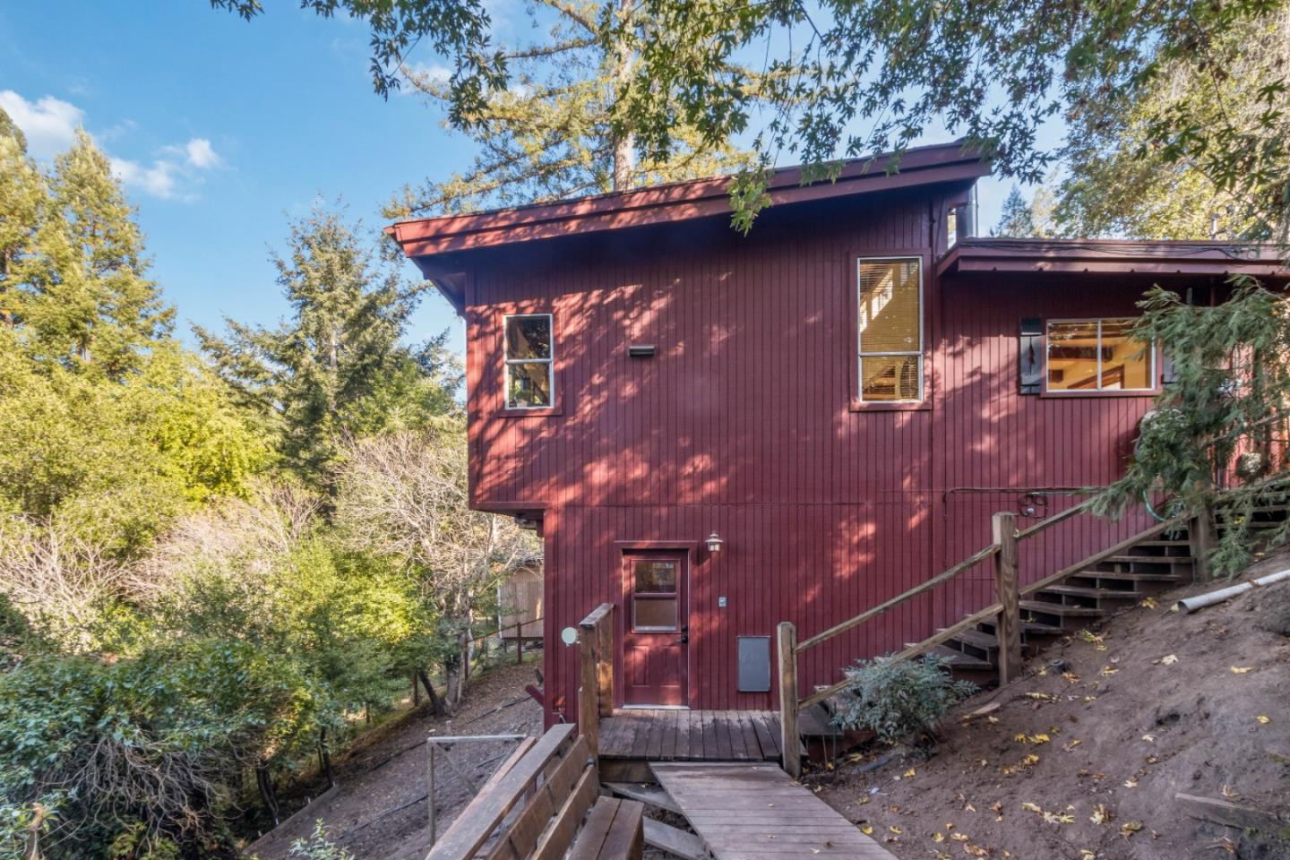 599 Blue Ridge DR