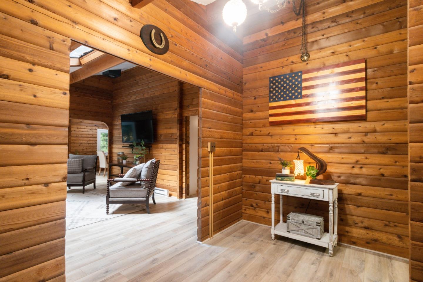 1634 Creek DR