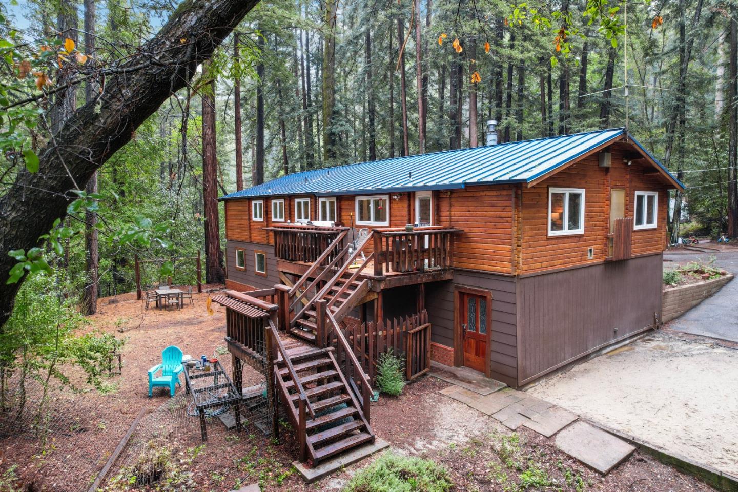 1634 Creek DR