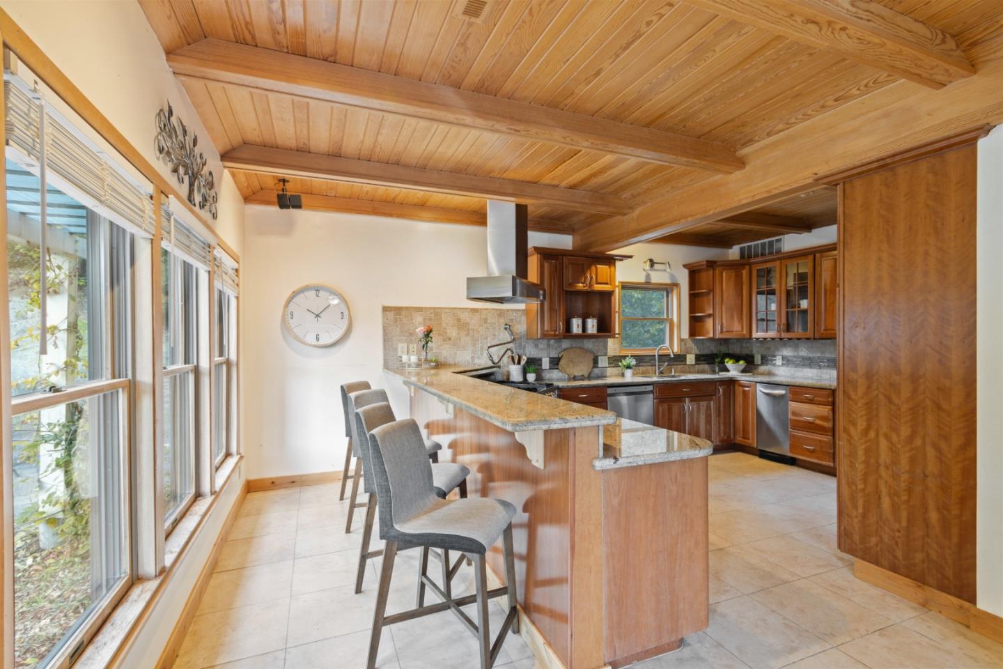 222 Timberwood RD