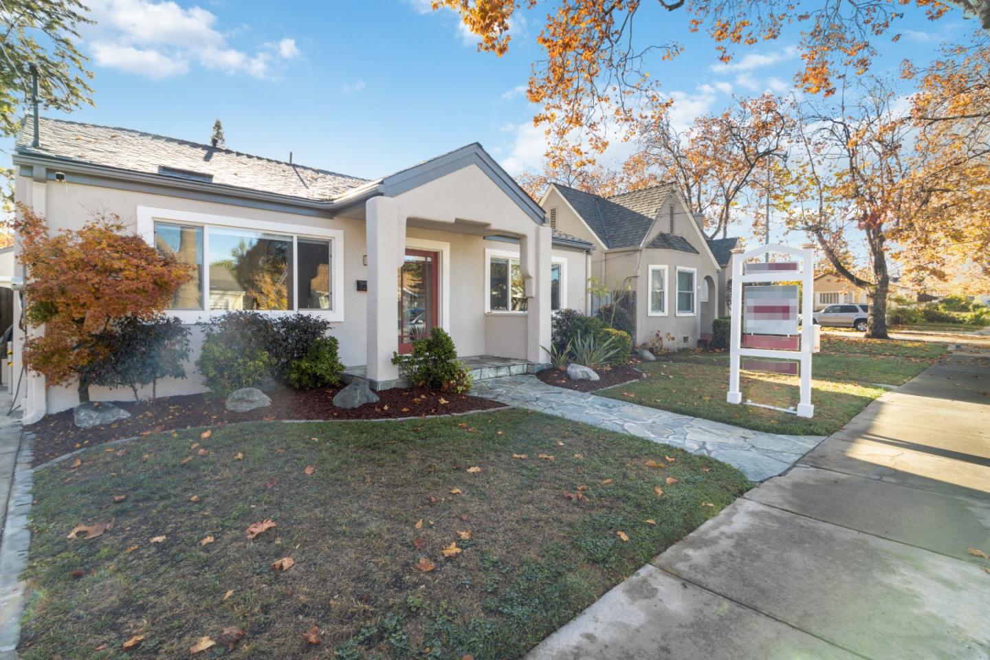 1488 Sierra AVE