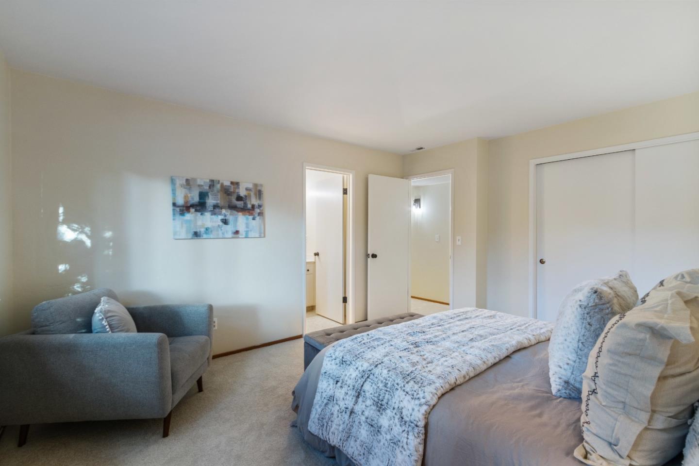 1430 Whispering Pines DR