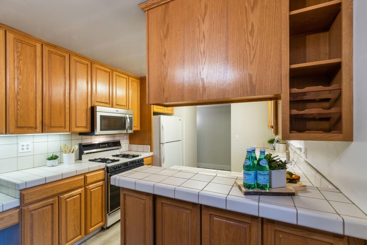 1430 Whispering Pines DR