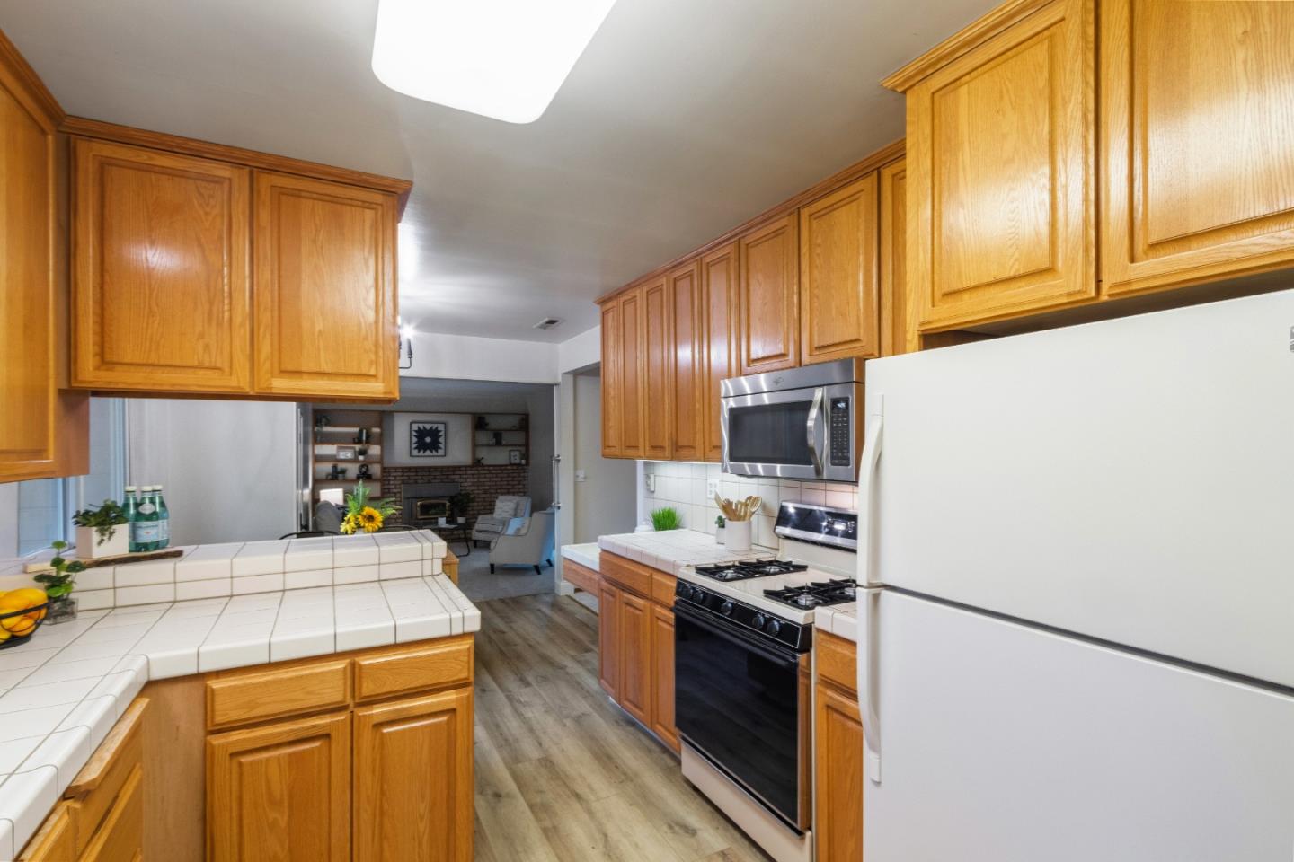 1430 Whispering Pines DR