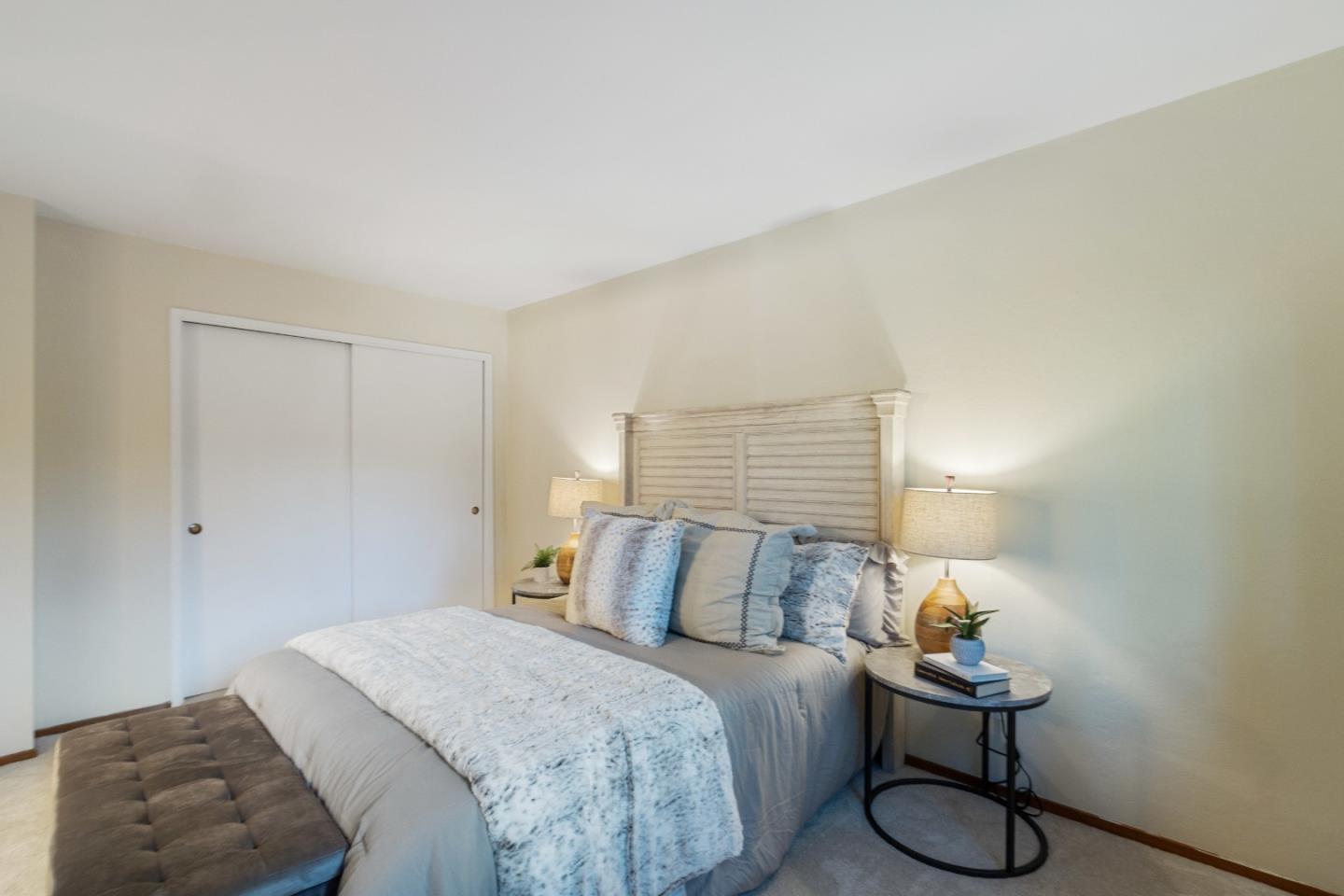 1430 Whispering Pines DR